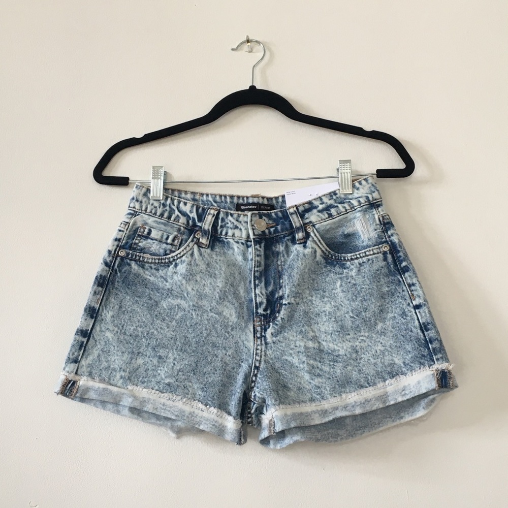 NWT Acid wash distressed mom denim shorts